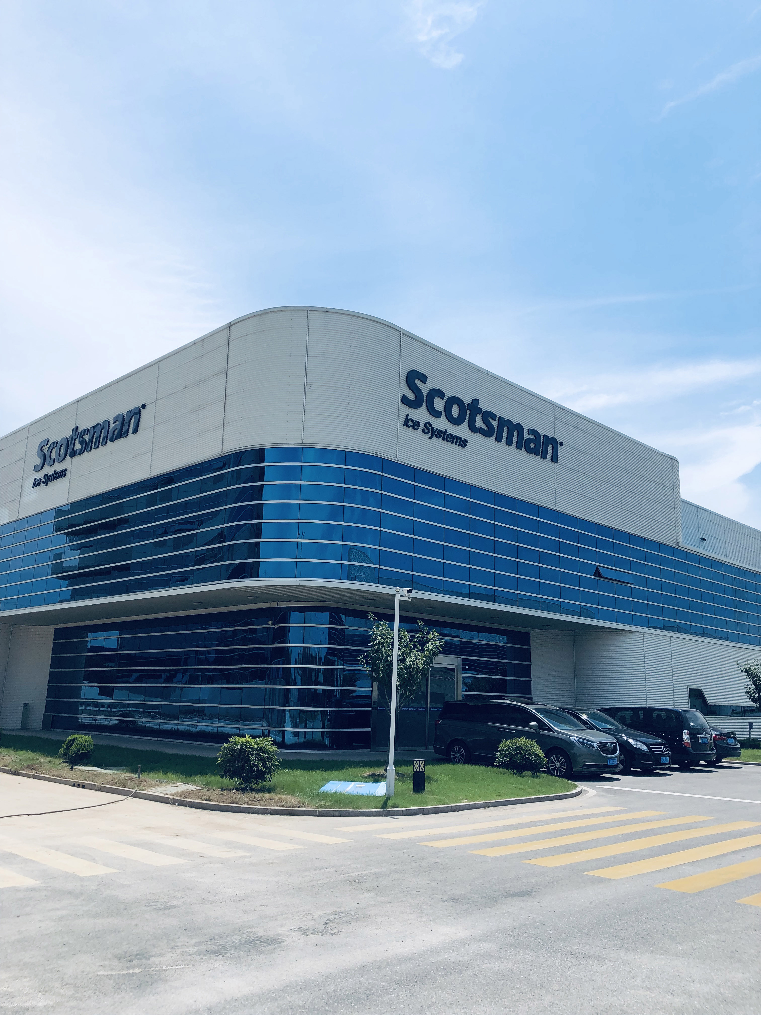 As Scotsman reopens Milan factory, Hubbard confirms healthcare icemaker availability