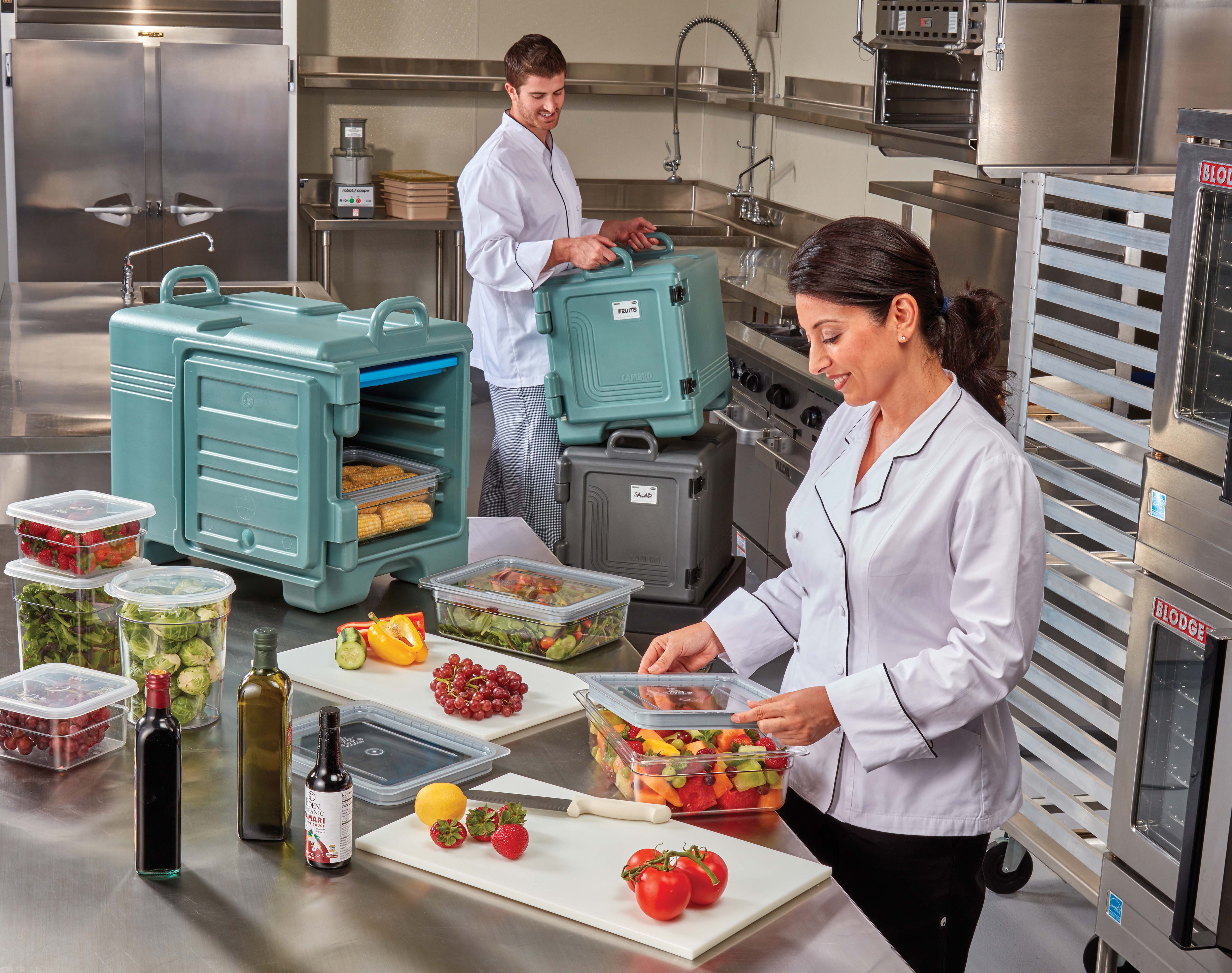 Cambro’s new front loading food transportation box